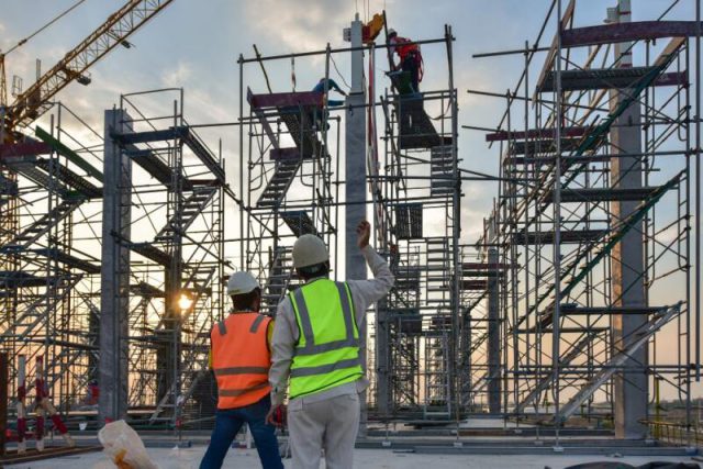 Czym kierować się przy wyborze rusztowania budowlanego